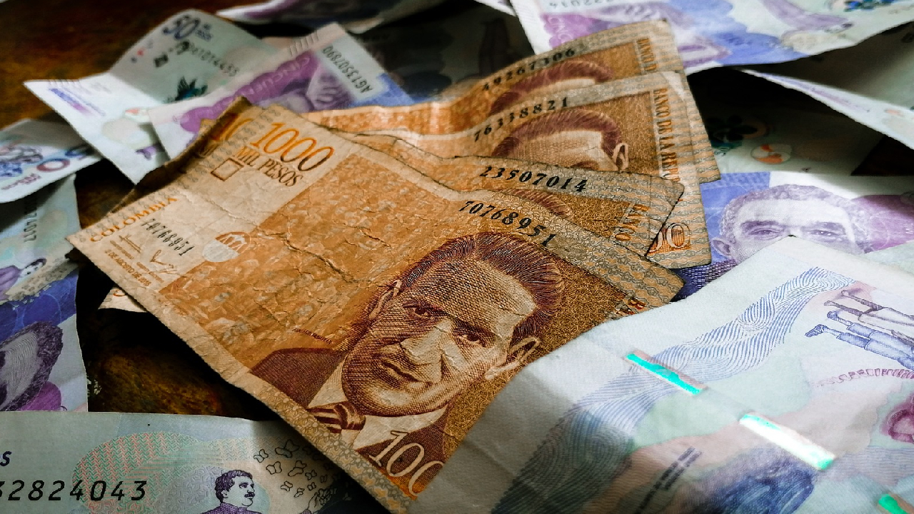 Salario mínimo 2023: sindicatos proponen un aumento de 20%