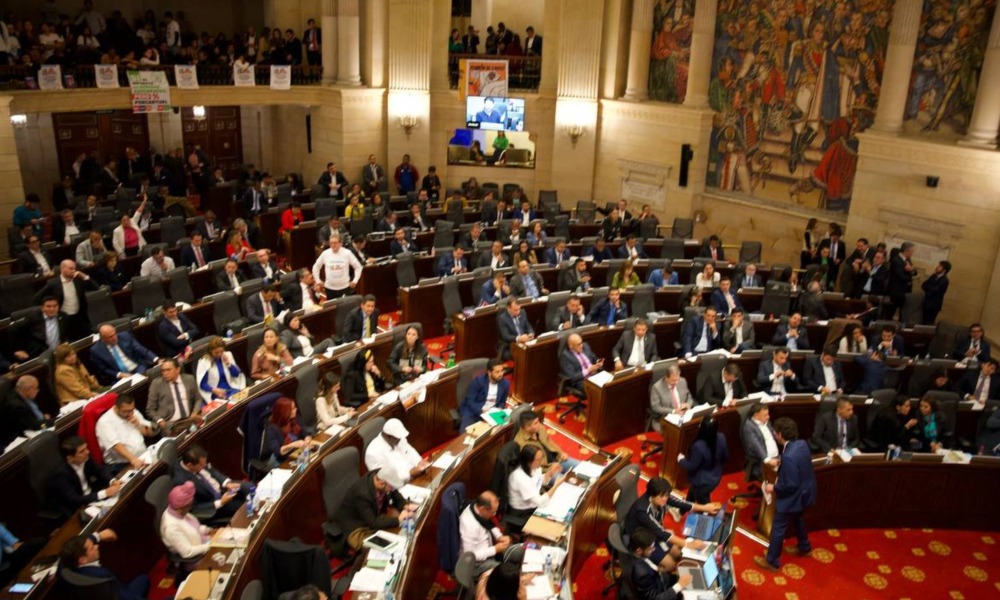 Cámara de Representantes discute la reforma tributaria