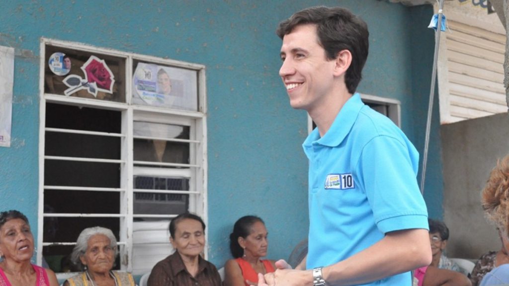 Acuerdo Fiscalía Enrique Vives