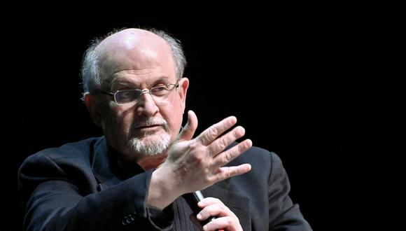 Escritor británico Salman Rushdie