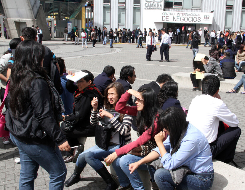 Jóvenes desempleados foto Colprensa