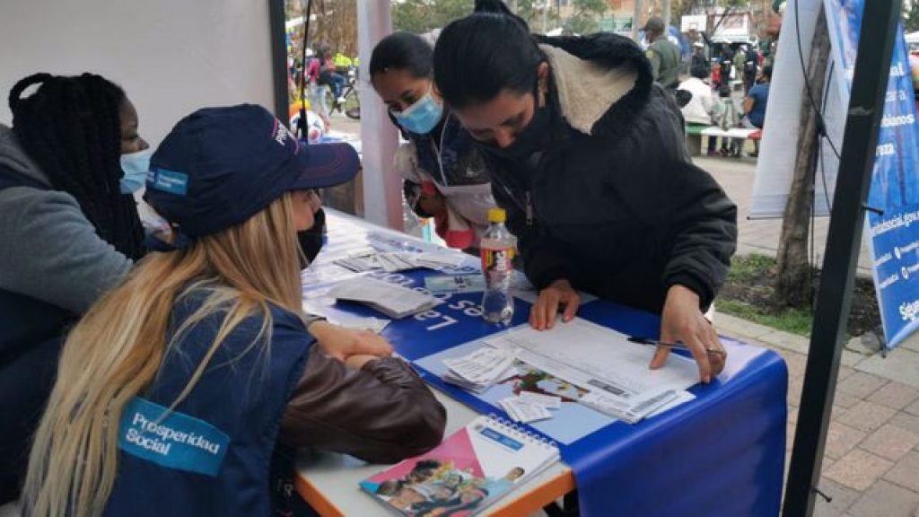 Ingreso solidario y colombia mayor