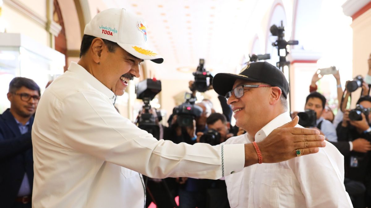 Reunión Petro-Maduro en Caracas