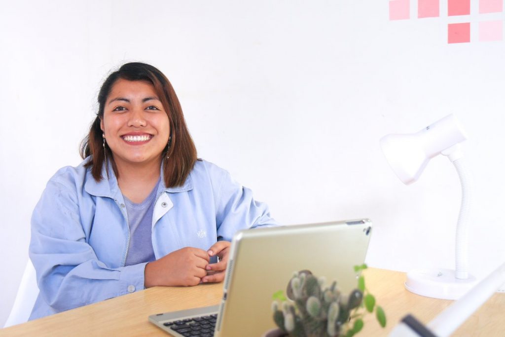 sena ingles gratis -Becas para desarrolladoras de software