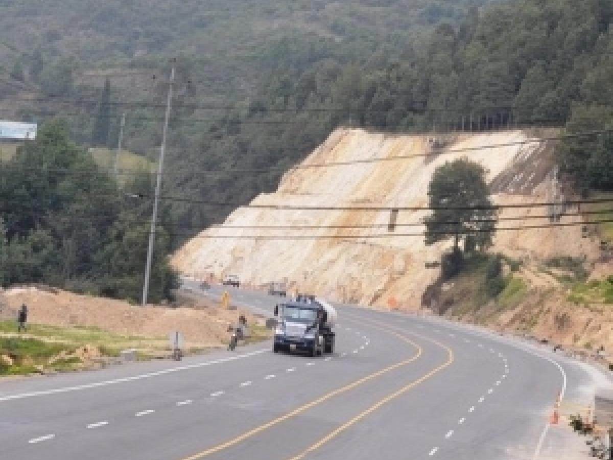 Vía Bogotá - Medellín 