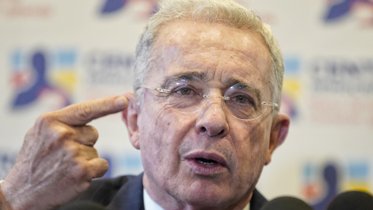 Álvaro Uribe interrogatorio Fiscalía