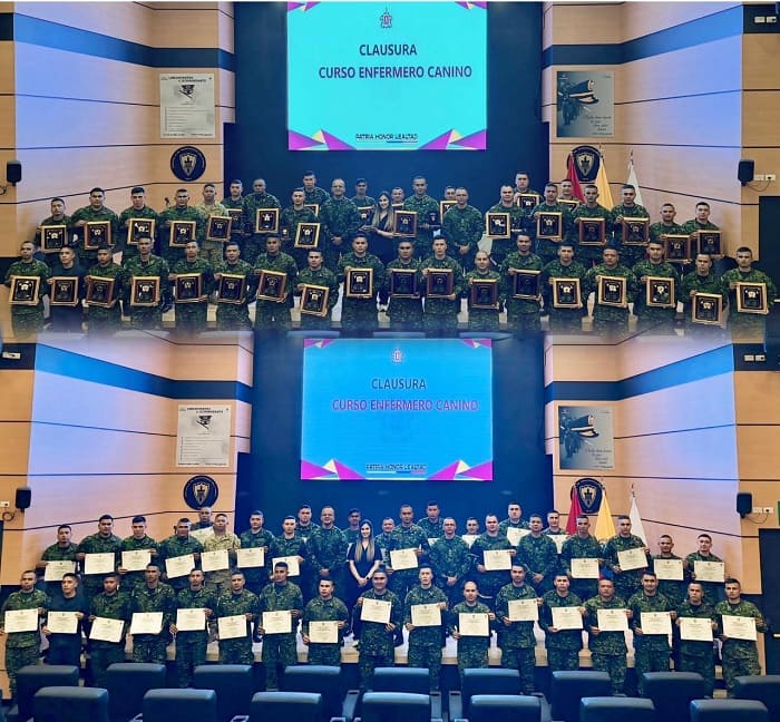 Ejército Nacional gradúa 38 nuevos enfermeros caninos