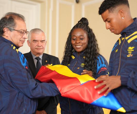 Petro y delegación colombiana