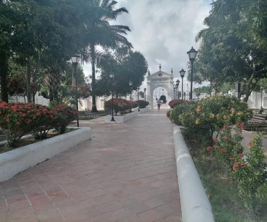 Cementerio-Mompox.jpg