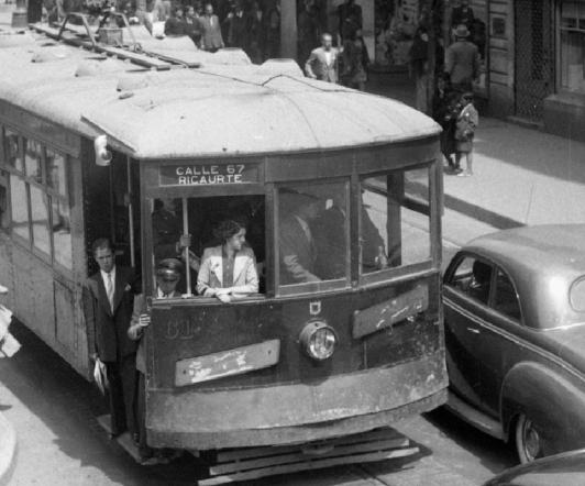 Del-tranvia-de-mulas-al-TransMilenio_-la-evolucion-del-transporte-publico-en-Bogota.jpg
