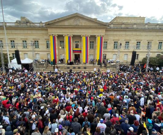 Discurso-presidente-Gustavo-Petro-en-Plaza-de-Armas.jpg