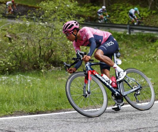 Egan_bernal_reina.jpg