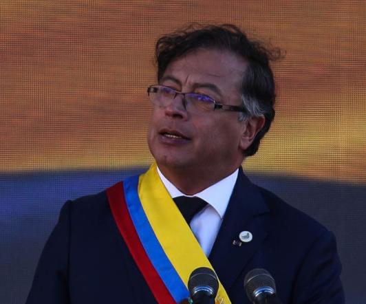 Gustavo-Petro-se-posesiona-este-domingo.jpg