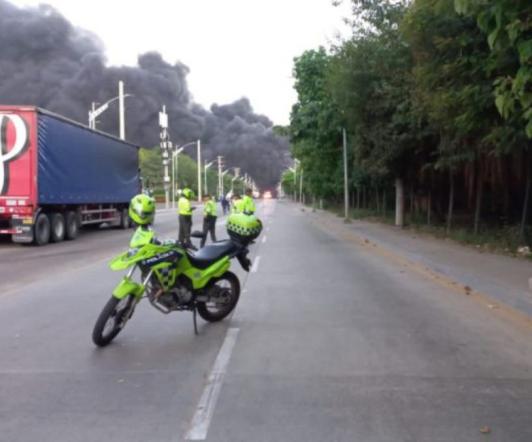 Incendio-en-Barranquilla-fue-controlado-despues-de-mas-de-dos-dias.jpg