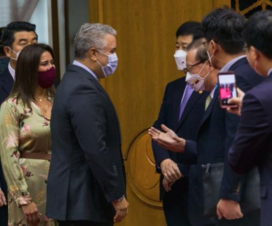 Ivan-Duque-Corea.jpg