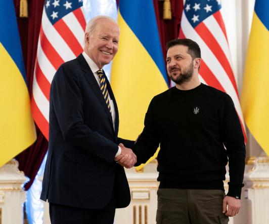 JoeBidenVistaKiev.jpg