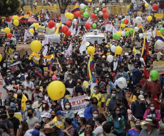 Manifestantes_bogota_jornada.jpg