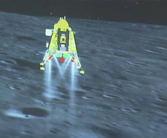 Nave-India-logro-aterrizar-con-exito-en-el-polo-sur-de-la-luna-1.jpg