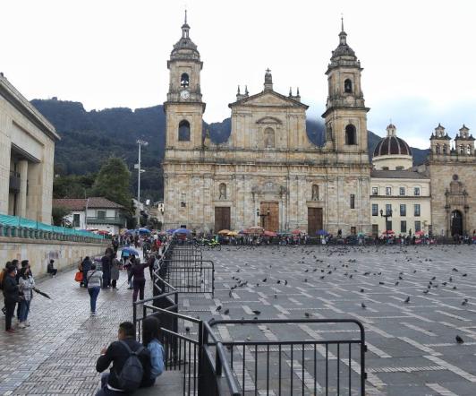 Plaza-de-Bolivar.jpg