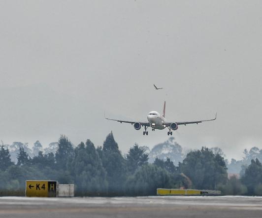 Puente-aereo-bogota.jpg