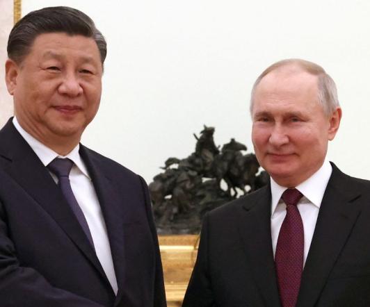 Vladimir-Putin-dispuesto-a-discutir-con-Xi-Jinping-plan-de-paz-chino-para-Ucrania.jpg