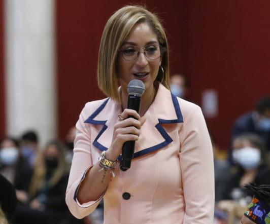 jennifer-arias-plagio.jpg