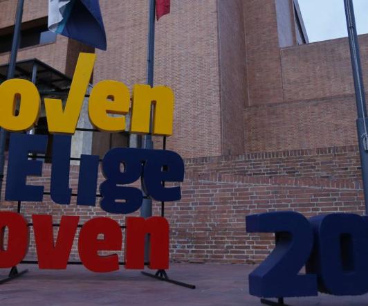 joven-elige-joven.jpeg