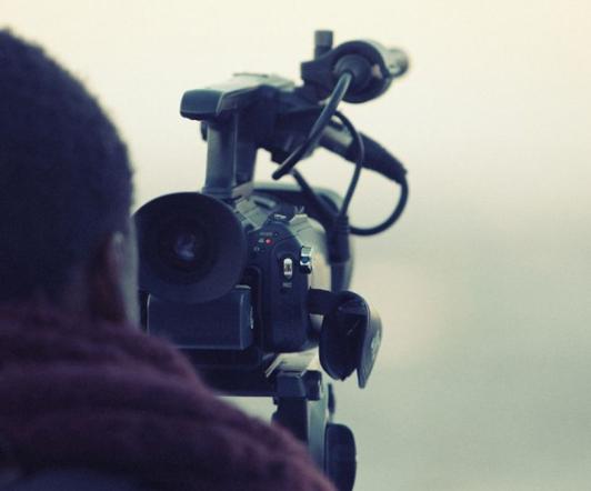 oportunidades-para-artistas-audiovisuales.jpg