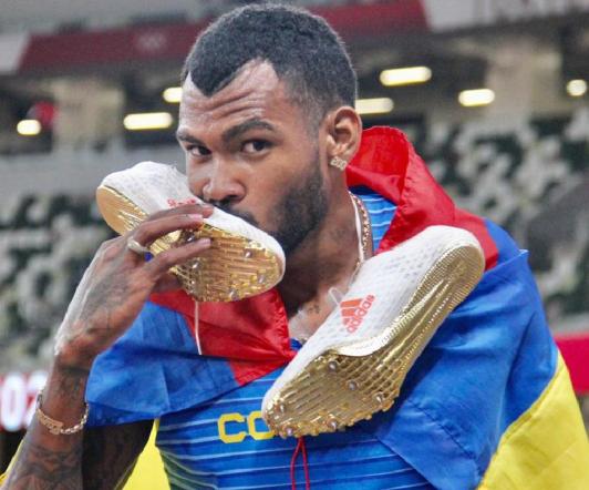 zambrano-mama-medalla.jpg
