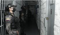 Operativo-del-INPEC-Carcel-La-Picota.jpg