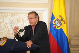 "Debe ser transparente, asegurar la paz y la democracia", Petro sobre las elecciones en Venezuela