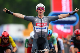 La penúltima etapa del Tour fue para el australiano Kaden Groves