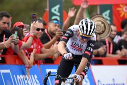 Marc Soler le dio al UAE Team Emirates la séptima victoria en La Vuelta