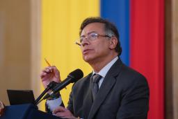 Presidente señala que en la Fiscalía del gobierno Duque hubo un “acuerdo” para encubrir corrupción en la SAE de Antioquia