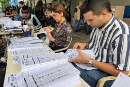 Denuncian fraude y desaparición de miles de votos en escrutinios de Antioquia