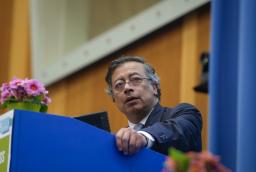 Petro denuncia fraude electoral y exige investigar a jurados de votación ante la Fiscalía