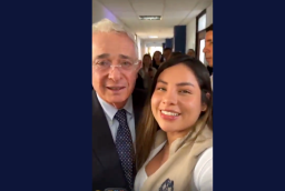 Registraduría apartó funcionaria por presunta participación en política.