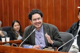 Iván Cepeda denunció presiones de grupos armados para influir en las elecciones del 31 de mayo