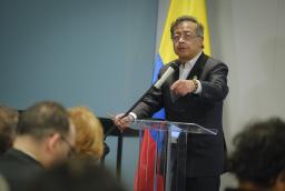 "El pueblo sabe lo que pasaría si un fascista defensor del paramilitarismo llega al poder", Petro