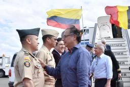 Gustavo-Petro-llego-a-Belgica.jpg