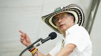 El presidente ha insistido en que los cabildos abiertos son expresión legítima del poder constituyente que se activa cuando las instituciones representativas no responden al mandato popular. / Foto: Presidencia de la República.