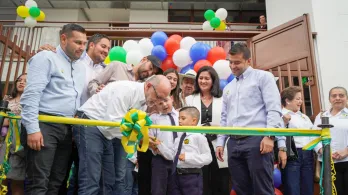 Acto de entrega formal de la obra.