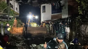 Cinco personas muertas tras derrumbe en Sabaneta. / Foto: X Andrés Rendón.