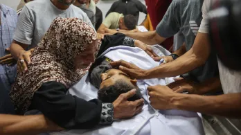 ¡Inhumano! Israel asesina a 75 palestinos mientras esperaban el reparto de la ayuda humanitaria en Gaza