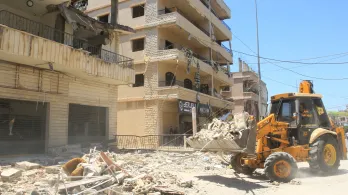 Edificio bombardeado por el ejército Israel en la ciudad de Nabatieh, al sur del Líbano