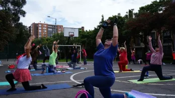 Día internacional del Yoga. / Foto: IDRD.