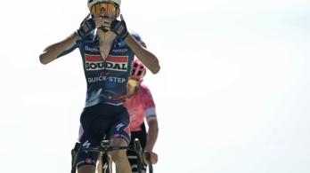 El mítico Mont Ventoux fue para el francés Valentin Paret-Peintre