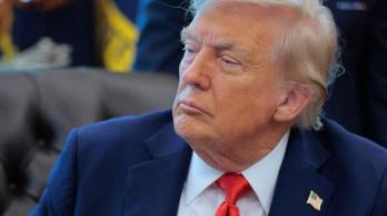 Donald Trump sobre chiste de dictadura. / Foto: AFP.