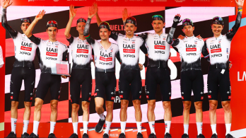 El UAE dio clases de ciclismo y se quedó con la crono por equipos en La Vuelta 2025
