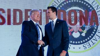 Charlie Kirk junto a Donald Trump